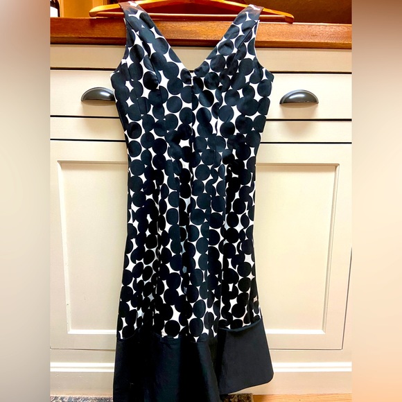 EUC Nine West size 2 flirty black and white polka dot dress - Picture 2 of 5